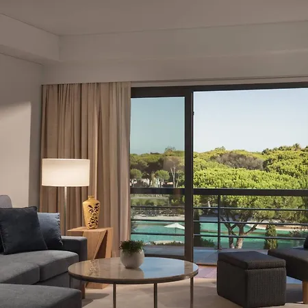 Hotel Sheraton - & Residences