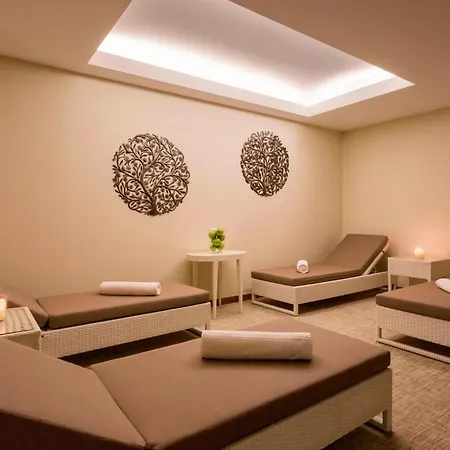 Sheraton - & Residences Hotel 5*