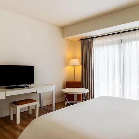 Hotel Sheraton - & Residences Віавіа