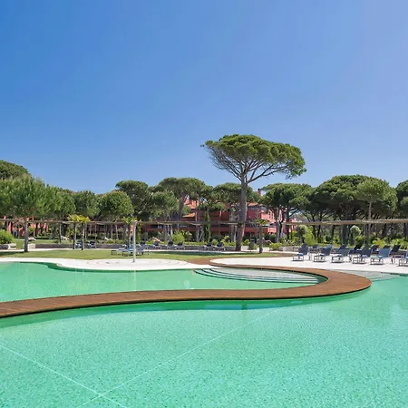 Sheraton - & Residences Hotel 5*