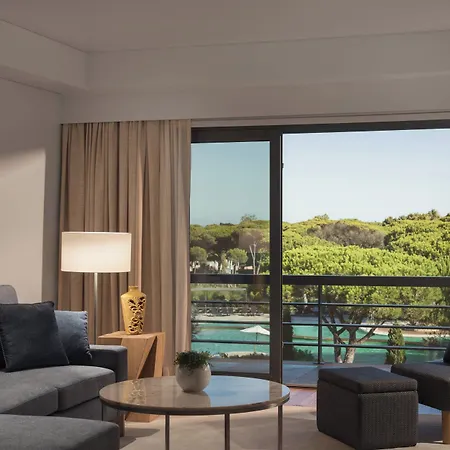 Sheraton - & Residences 5*