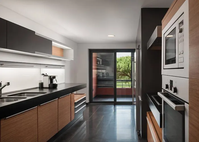 호텔 Sheraton - & Residences 5*