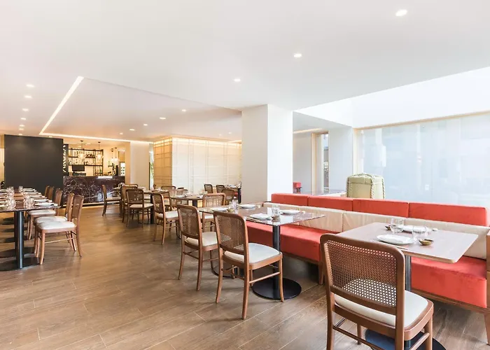 Hotel Sheraton - & Residences 5*