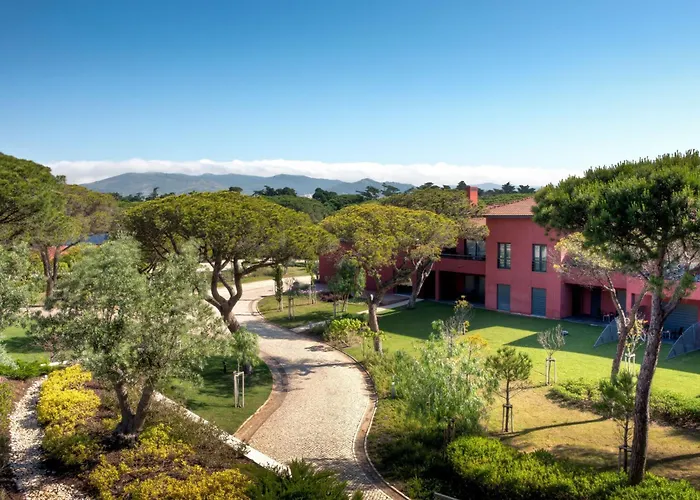 Sheraton - & Residences 호텔