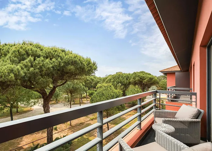 Sheraton - & Residences 5*