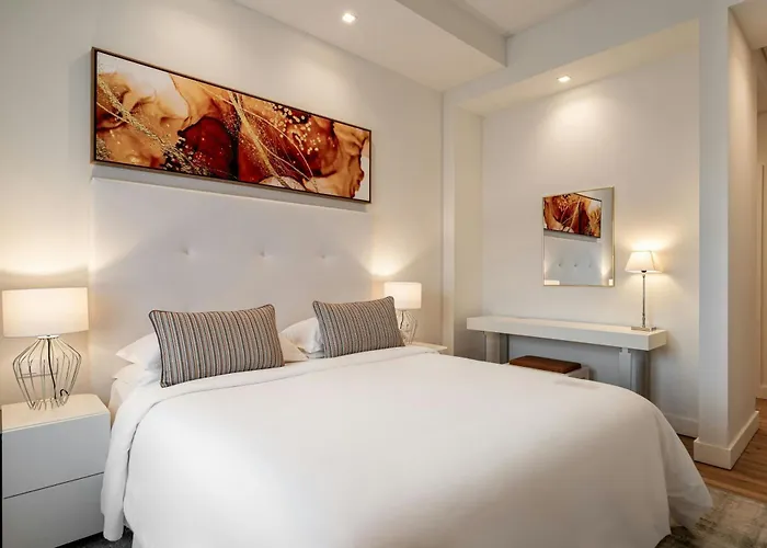 Sheraton - & Residences 호텔