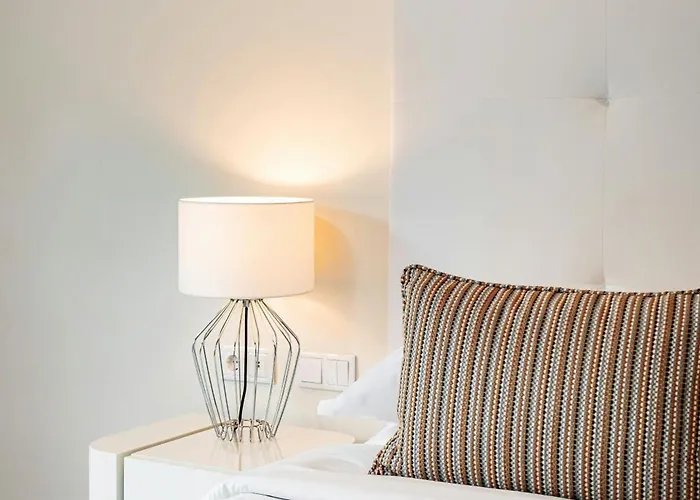 Sheraton - & Residences 호텔