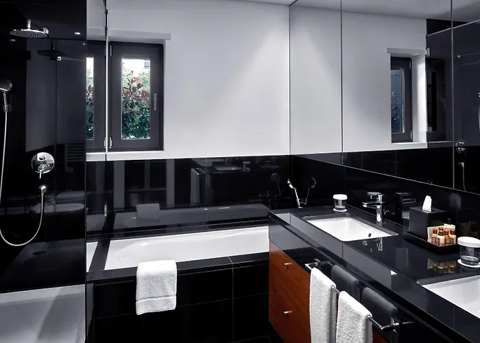 Sheraton - & Residences Hotel