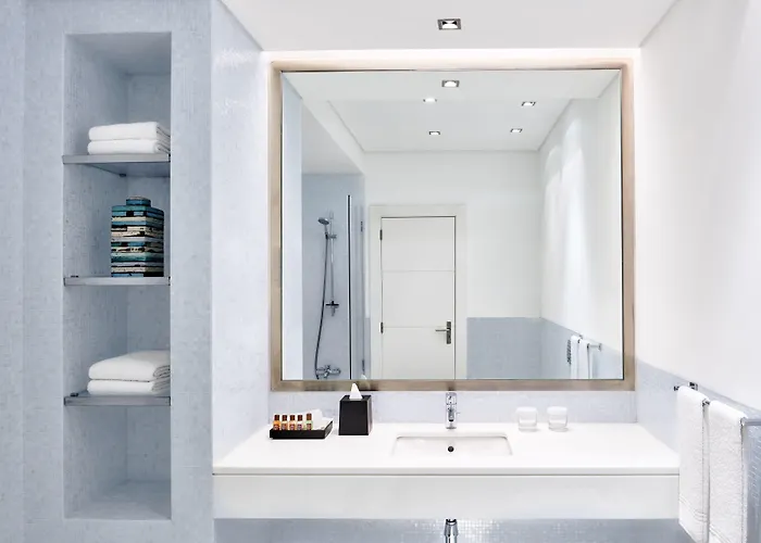 Sheraton - & Residences 5*