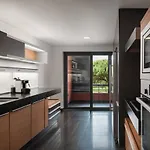 호텔 Sheraton - & Residences 5*