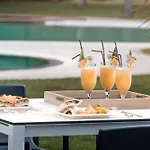 Hotel Sheraton - & Residences 5*