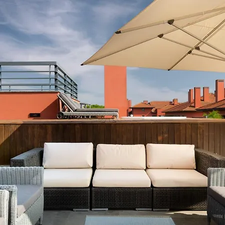 Sheraton - & Residences 5*