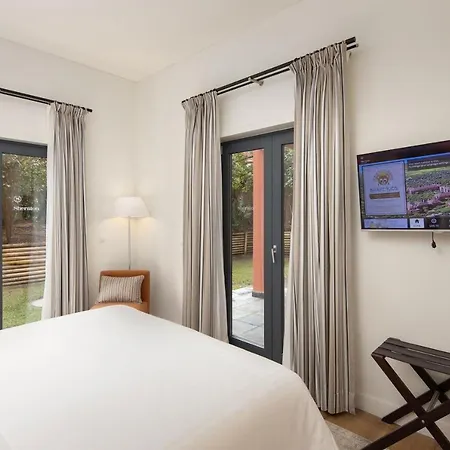 Sheraton - & Residences Hotel