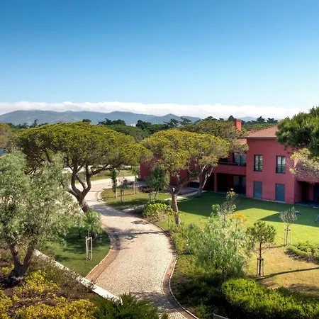 Sheraton - & Residences Hotel